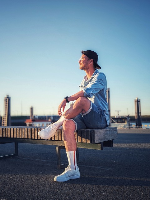 成为短暂逃 成为短暂逃